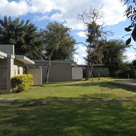 Sandpiper Villas Chobe Kasane Esterno foto